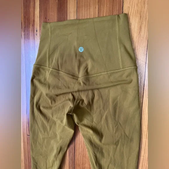Lululemon - Mustard Yellow / Gold Full Length Leggings - Picture 4 of 5